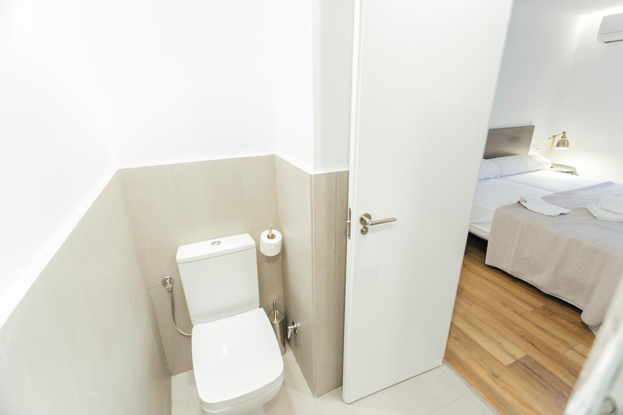 Decorated And Renovated- 2Bd 2Bth- Center Apartment เซบีญา ภายนอก รูปภาพ