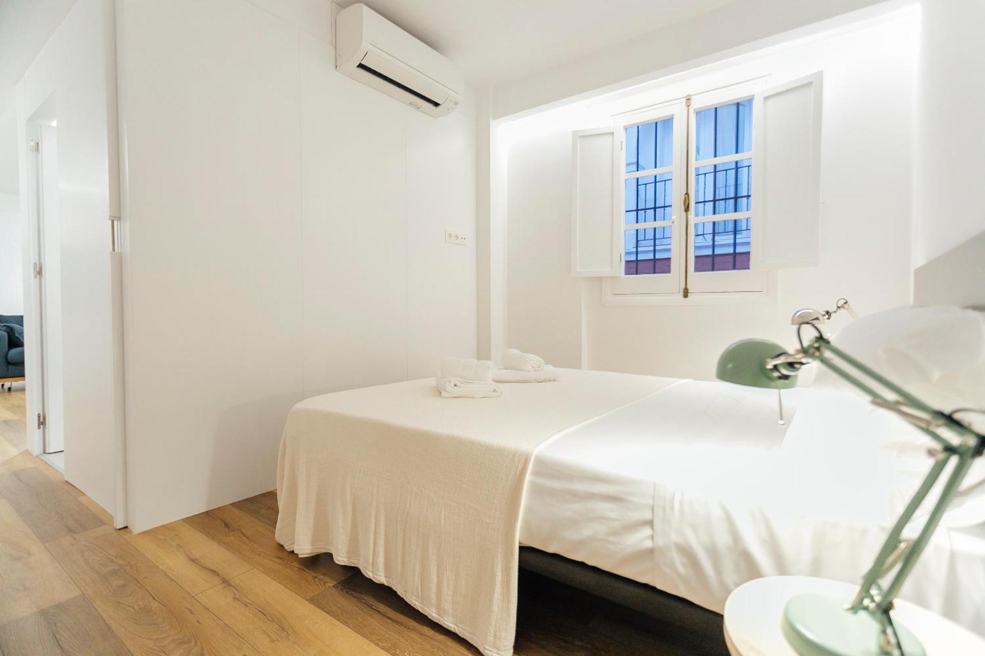 Decorated And Renovated- 2Bd 2Bth- Center Apartment เซบีญา ภายนอก รูปภาพ